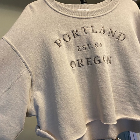 Embroidered Crewneck - Picture 3 of 4